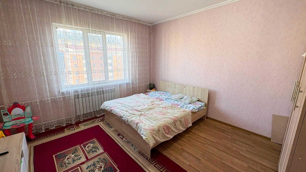 Продам 3-х  комн квартиру Акбота