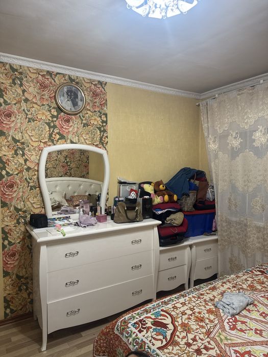 Продам спальный гарнитур