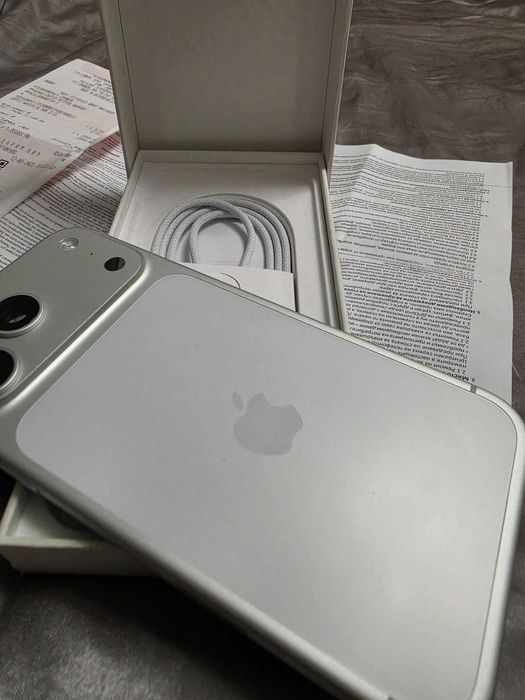 iPhone 17 pro max /256 Silver