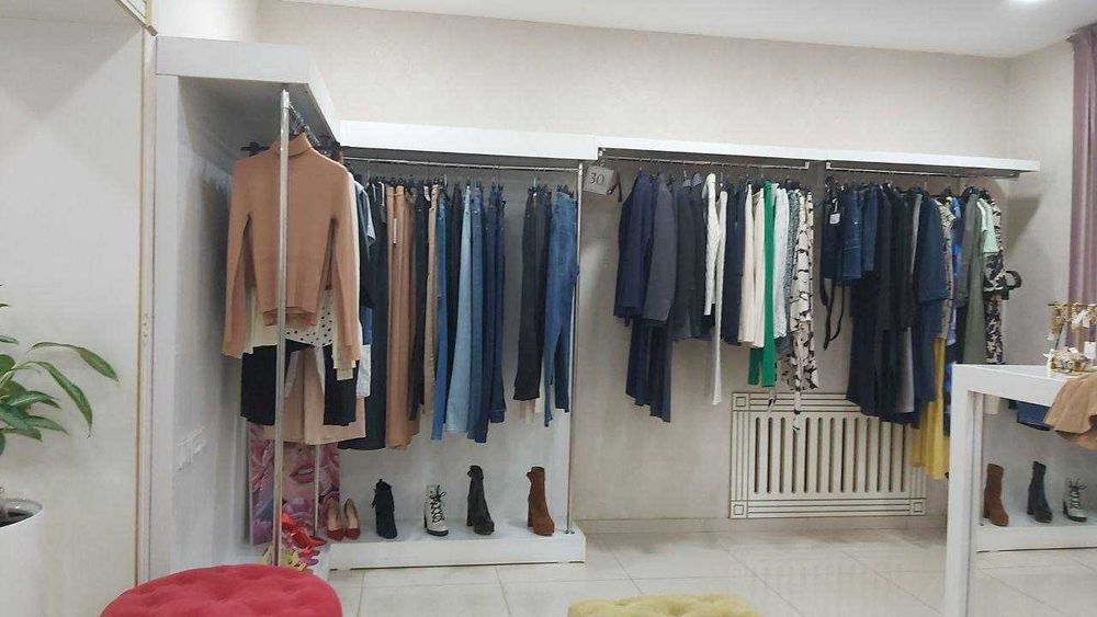 Срочно! Распродажа стеллажей для  обуви и одежды!