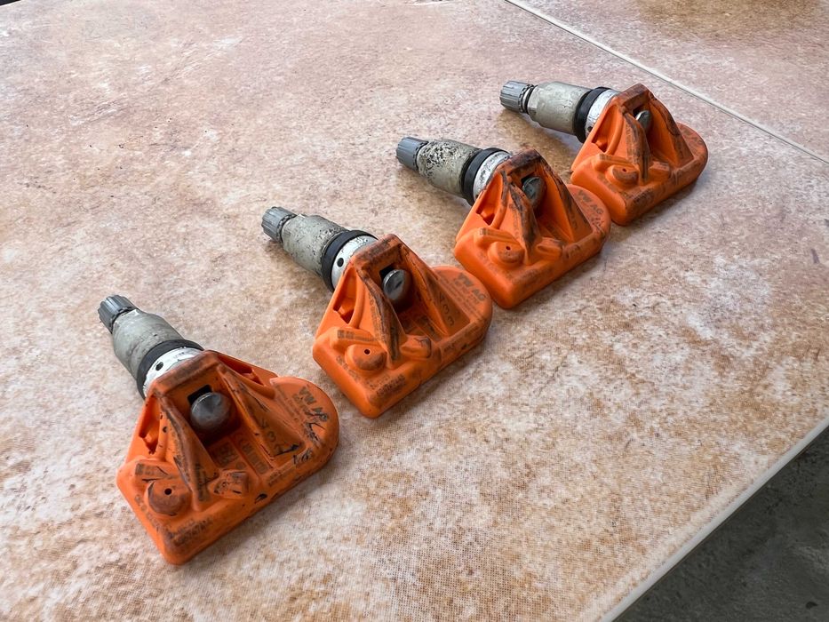 ОРИГИНАЛНИ датчици за налягането на гумите/TPMS за Audi/Vw/Skoda/Seat!