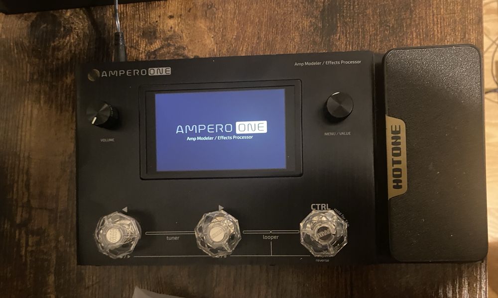 VAND URGENT Pedala Chitara/Bass Hotone Ampero One