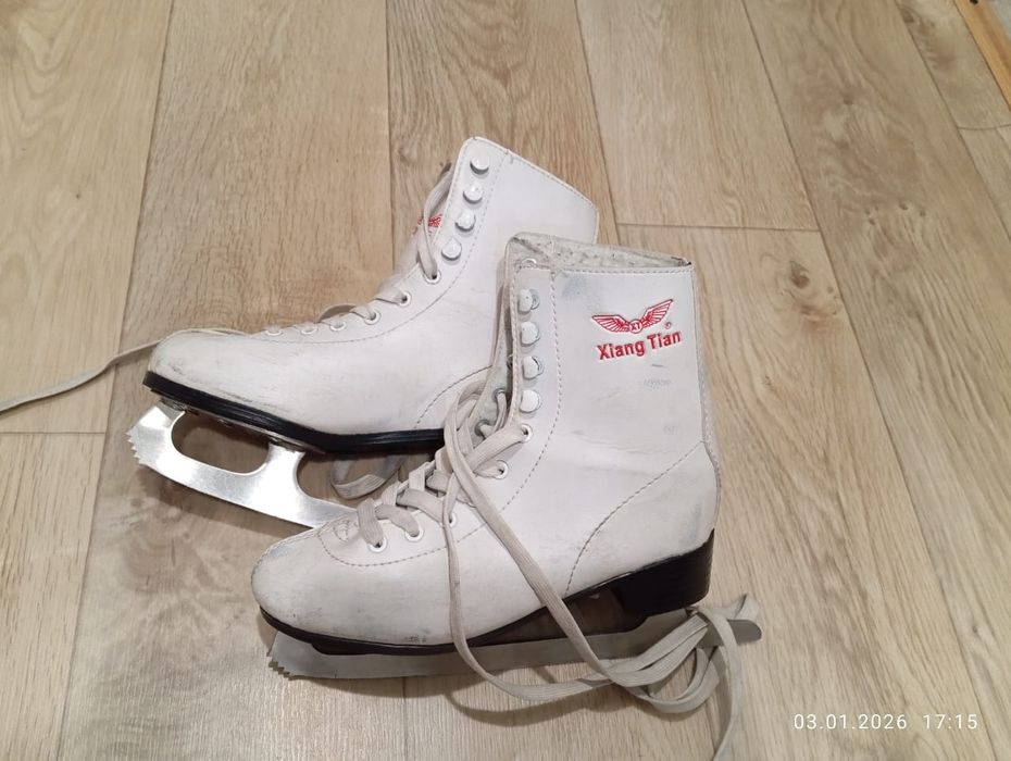 Продам коньки б/у