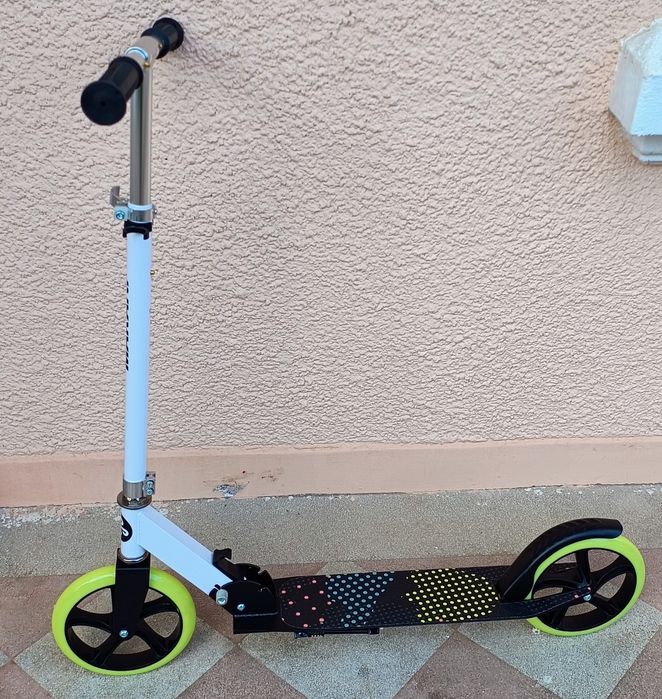 Trotineta/ pliabilă/ 100kg/ Aluminiu/ Roti 200mm/ Freestyle/copii/ NOU