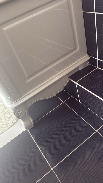 Тумба для ванны в отличном состоянии