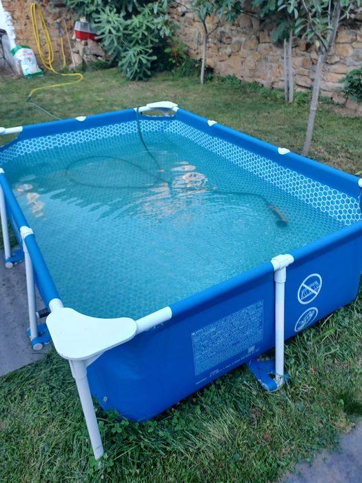 Piscina copii in stare foarte buna