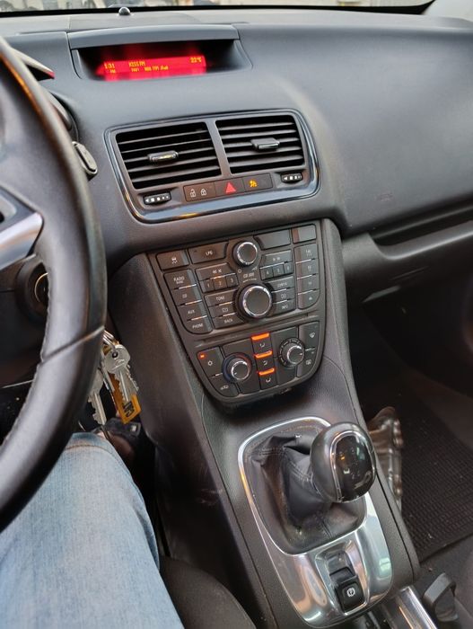 Opel  meriva  B, 1400 benzina  + gpl de fabrică