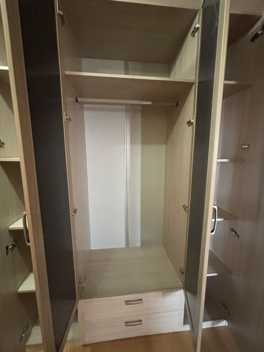 Шифоньер в отличном состоянии