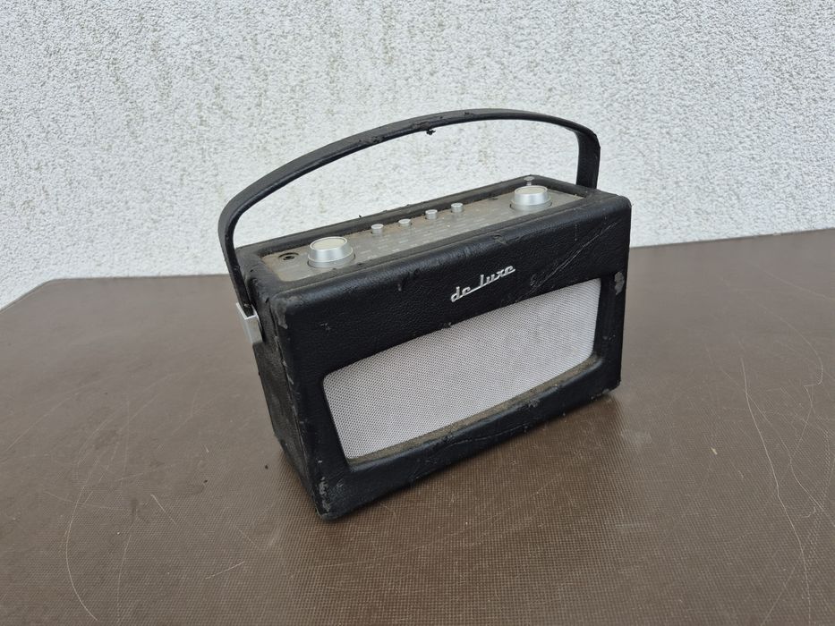 Vând Radio portabil marca TCM model de Luxe