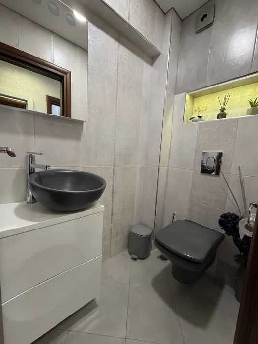 Дава се под наем Тристаен апартамент в Варна, Център - 97 кв.м за 500 € - Снимка #4