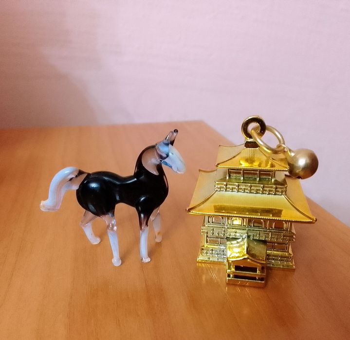 Лошадки СССР колкий пластик