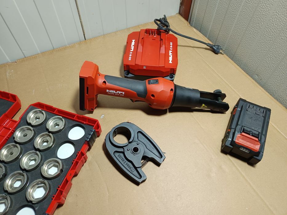 Presa hidraulica de sertizat conectori electrici Hilti Nuron