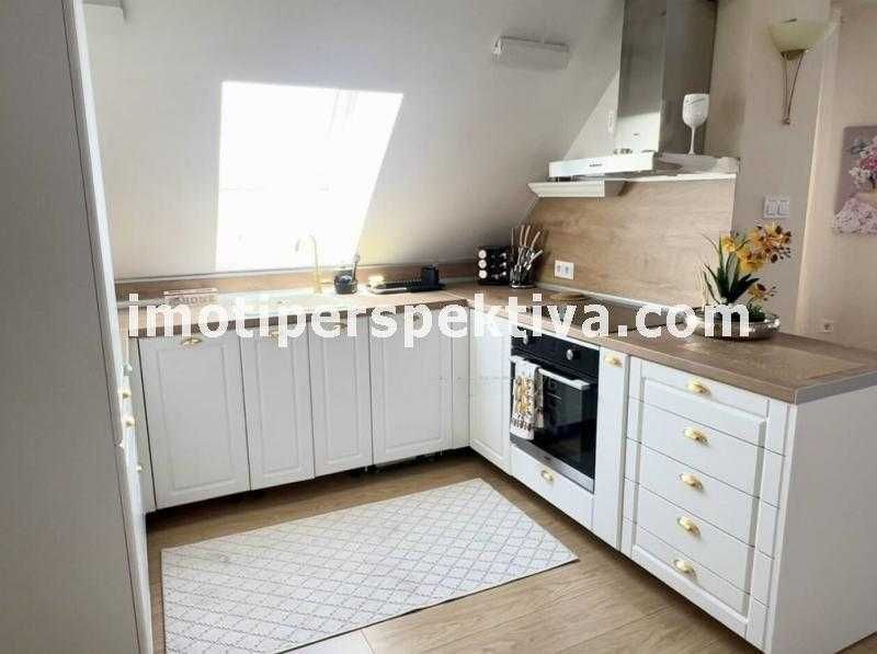 реф.16420 Огромен хол /55 кв.м./, готов за нанасяне-Бунарджика!