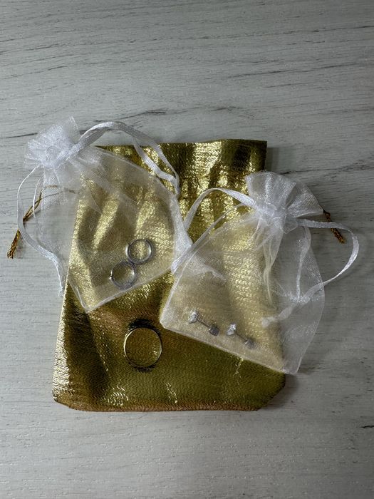 Серьги, бижутерия, 2 пары