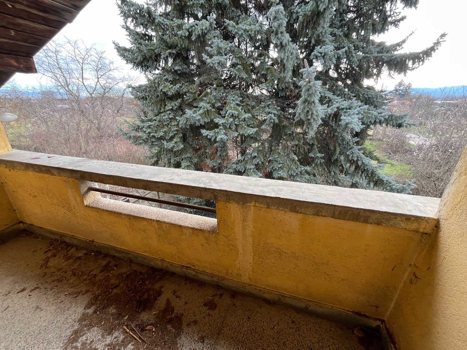 Продава прекрасна къща в село Долно Сахране