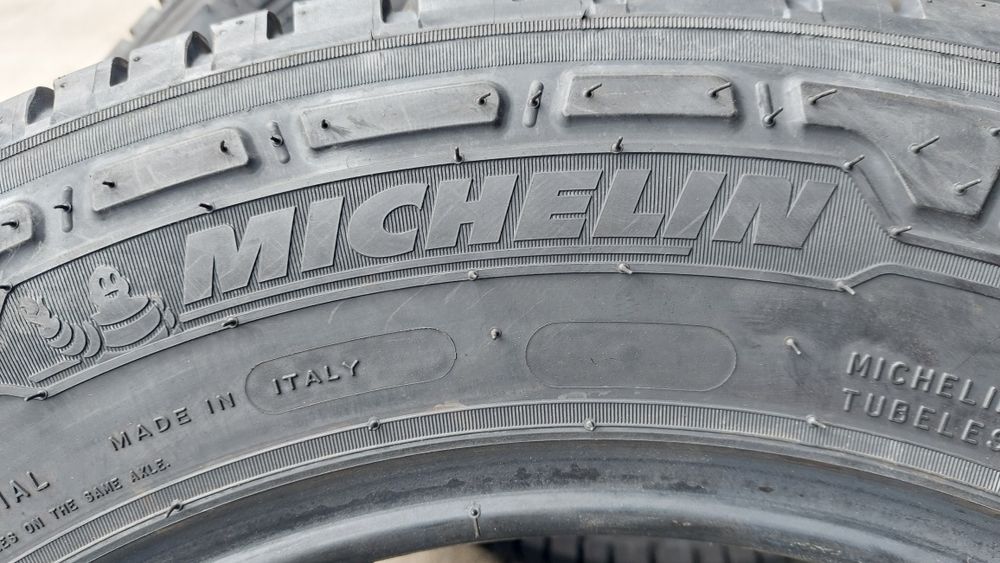 Нови гуми 215 65 16 C Michelin Agilis 3 4 броя
