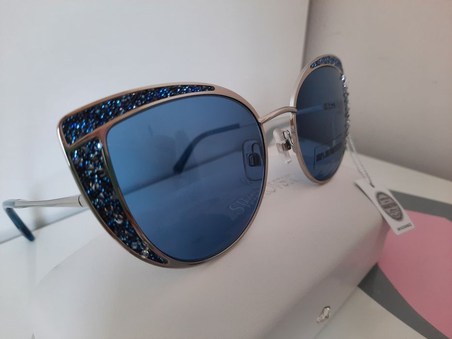 Нови очила на Swarovski