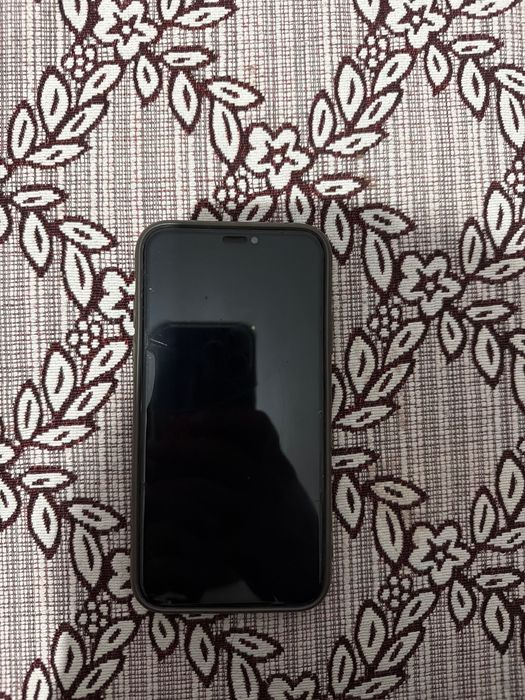iPhone 11 64Гб 78ёмкость