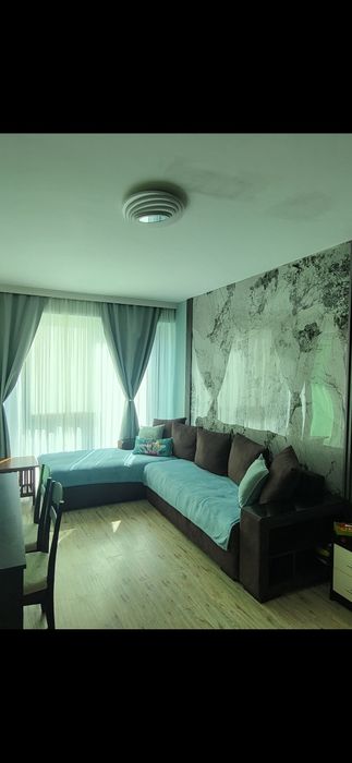 Разтегателен диван