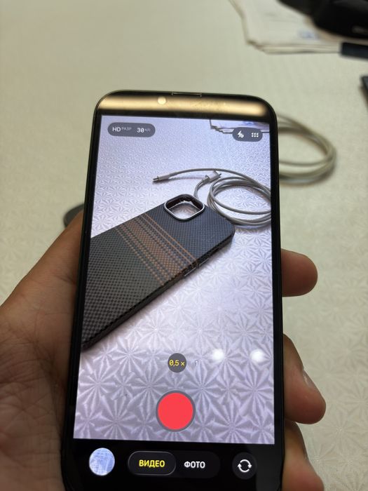 Продам iphone 13 128gb
