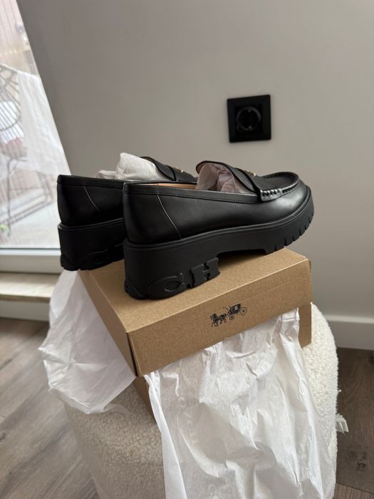 Coach кожени мокасини