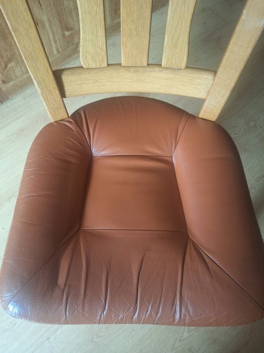 Столове за хранене,5бр.масивно дърво и естествена кожа