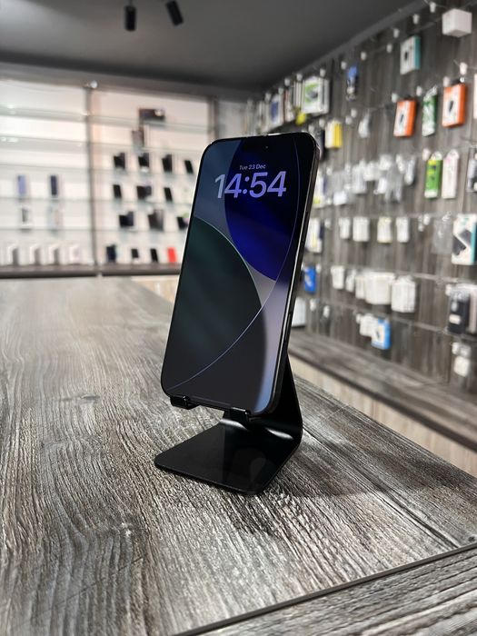 iPhone 16 Pro Max, Black Titanium, 256GB