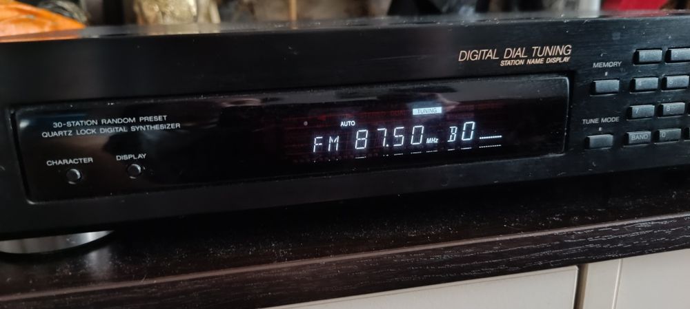 Tuner audio Sony ST -S190