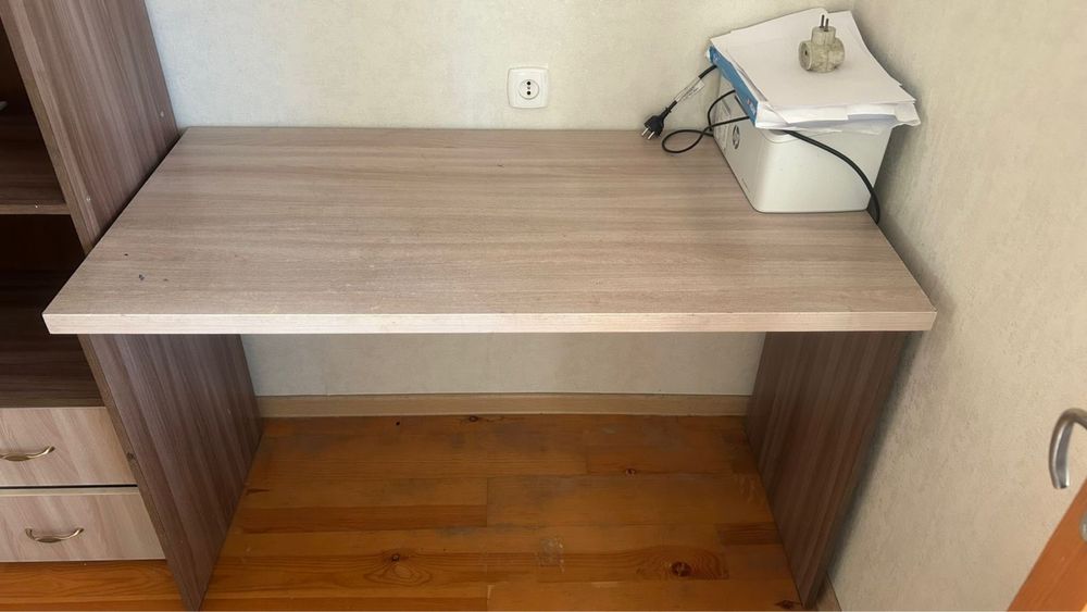 Продаю мебель корпусную