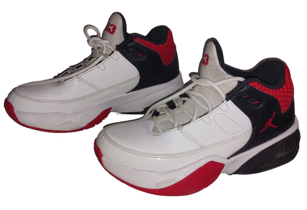 NIKE Jordan Max Aura 3