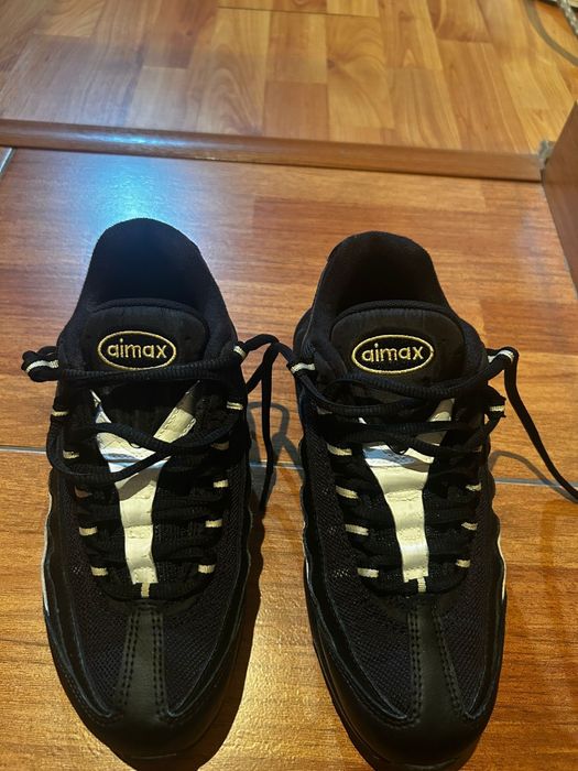 Adidasi nike air max 95