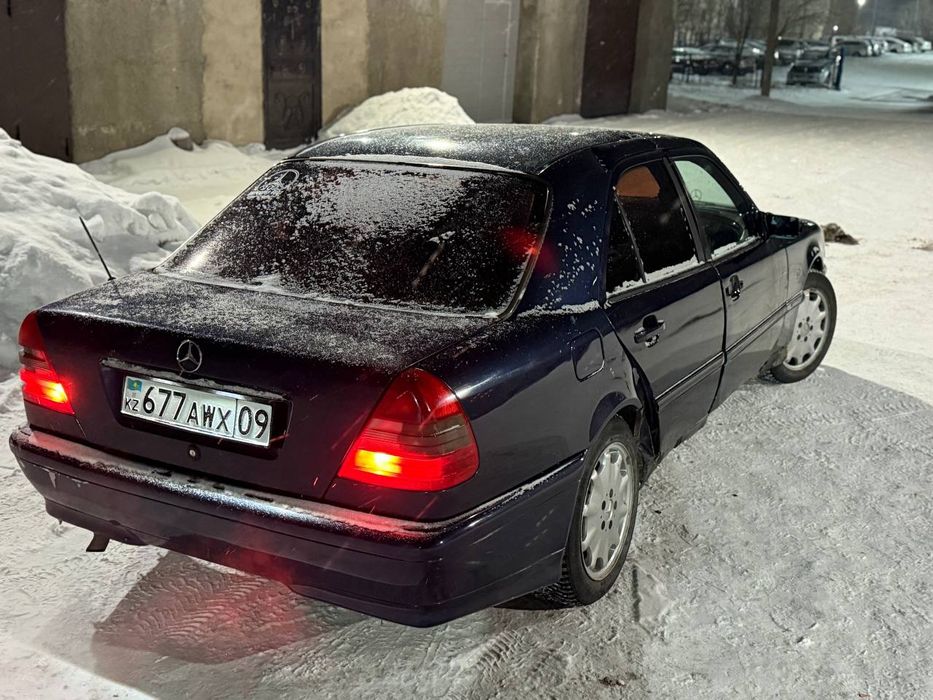 Mersedes-Benz C200 W202