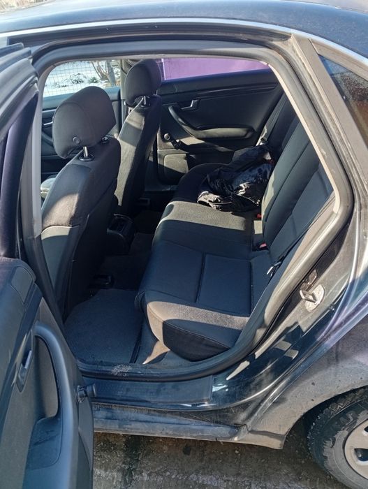 Vând Audi A4 B6 an 2003 perfectă stare de funcționare .