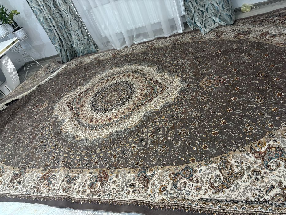 Срочно! Продам большой Иранский ковер 3х5м.