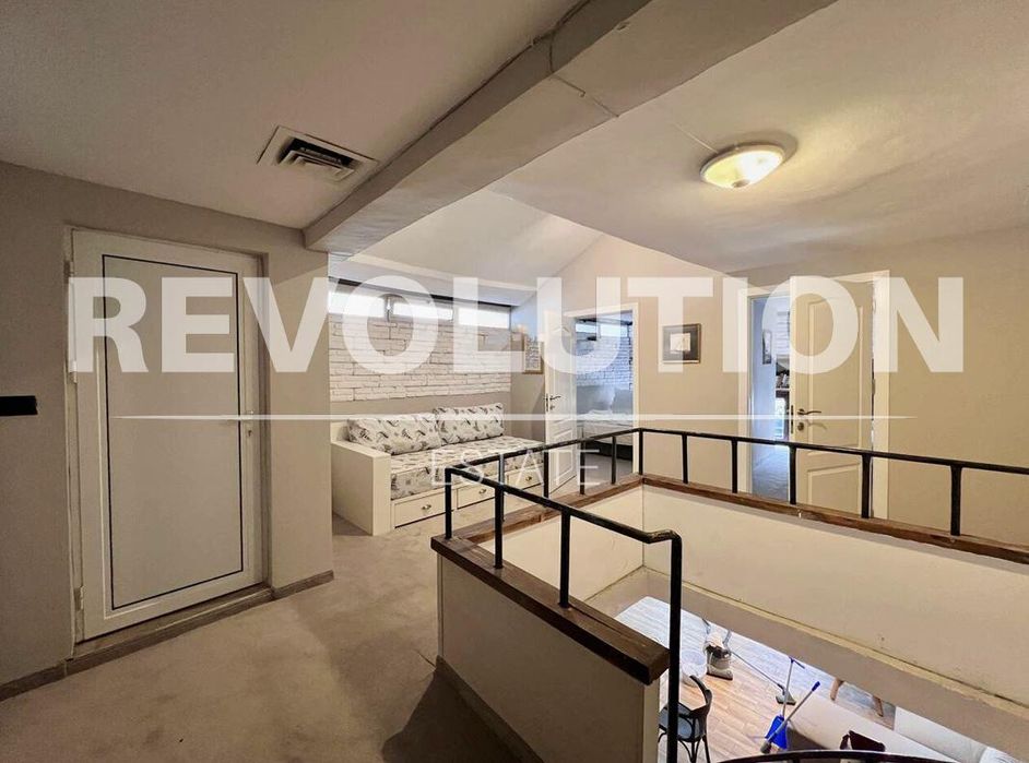 Дава се под наем Къща в Варна, Център - 200 кв.м за 1000 € - Снимка #7