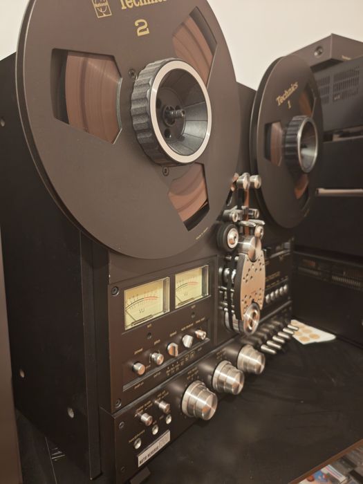 Magnetofon Technics rs1700