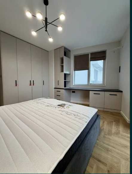 Продава се Двустаен апартамент в Пловдив, Център - 85 кв.м за 921 €/кв.м - Снимка #8