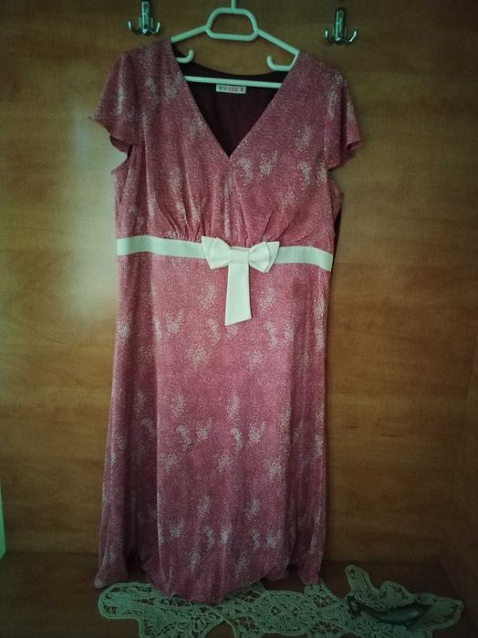 Rochie plisata, cu fundă