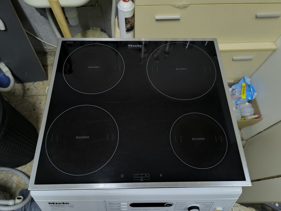 Индукционен плот Miele KM 5722 EDST