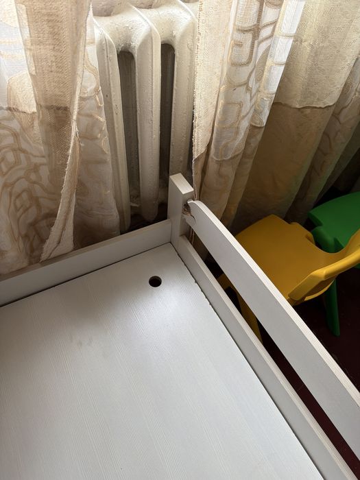 Кровать полуторка белая