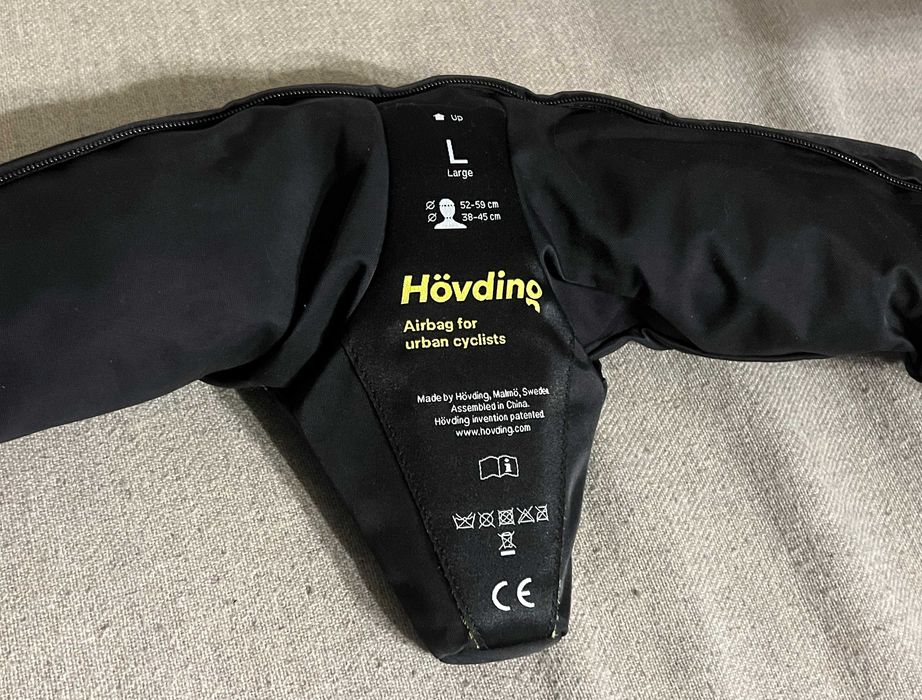 Casca airbag bicicleta Hövding L smart urban