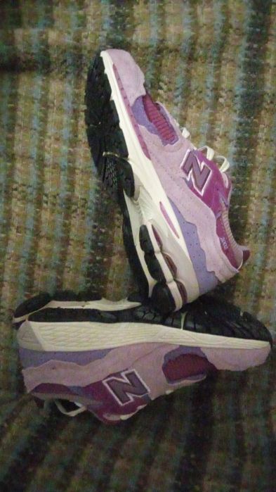 Продам ботинки adidas