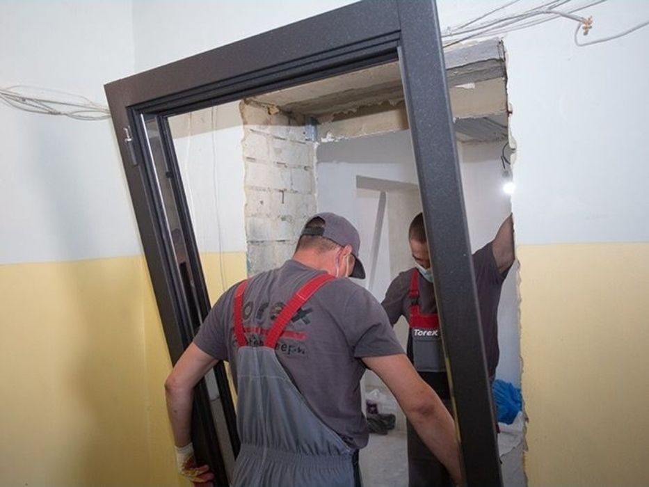 Установка входной двери