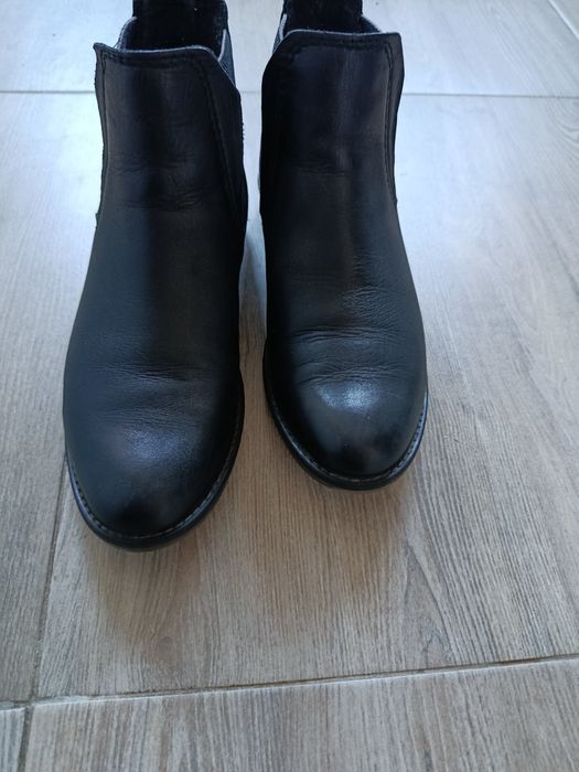 Ghete Marco Tozzi  piele naturală