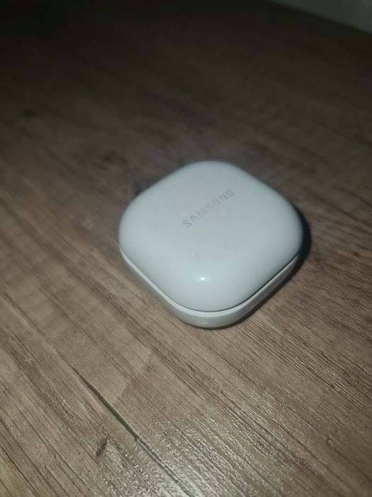 Кейс galaxy buds2