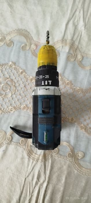 Шуруповёрт с батареей без зарядки