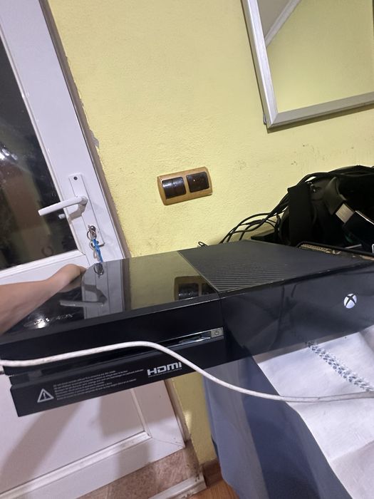 Vand consola xbox one