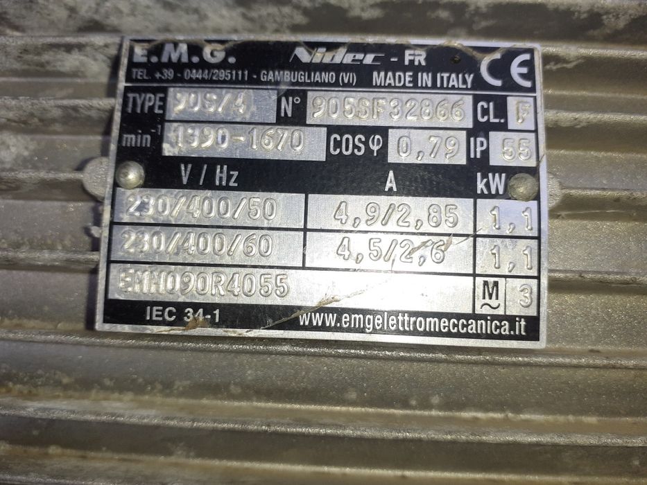 Motor electric trifazic