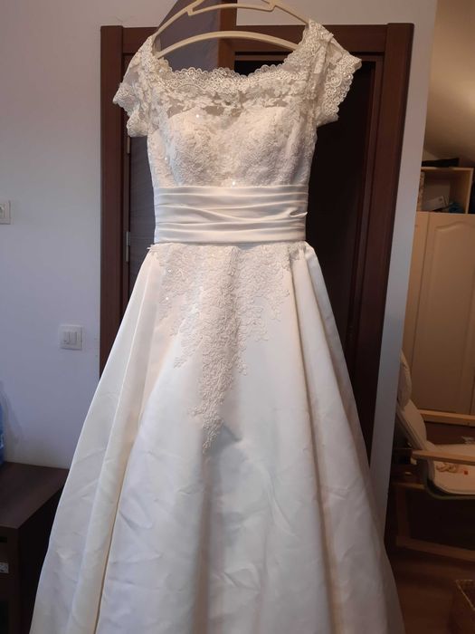 rochie de mireasa 2015