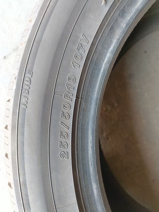 Еденички гума-2022г.-19цола-255/50-1бр.-150лв."YOKOHAMA"-като нова